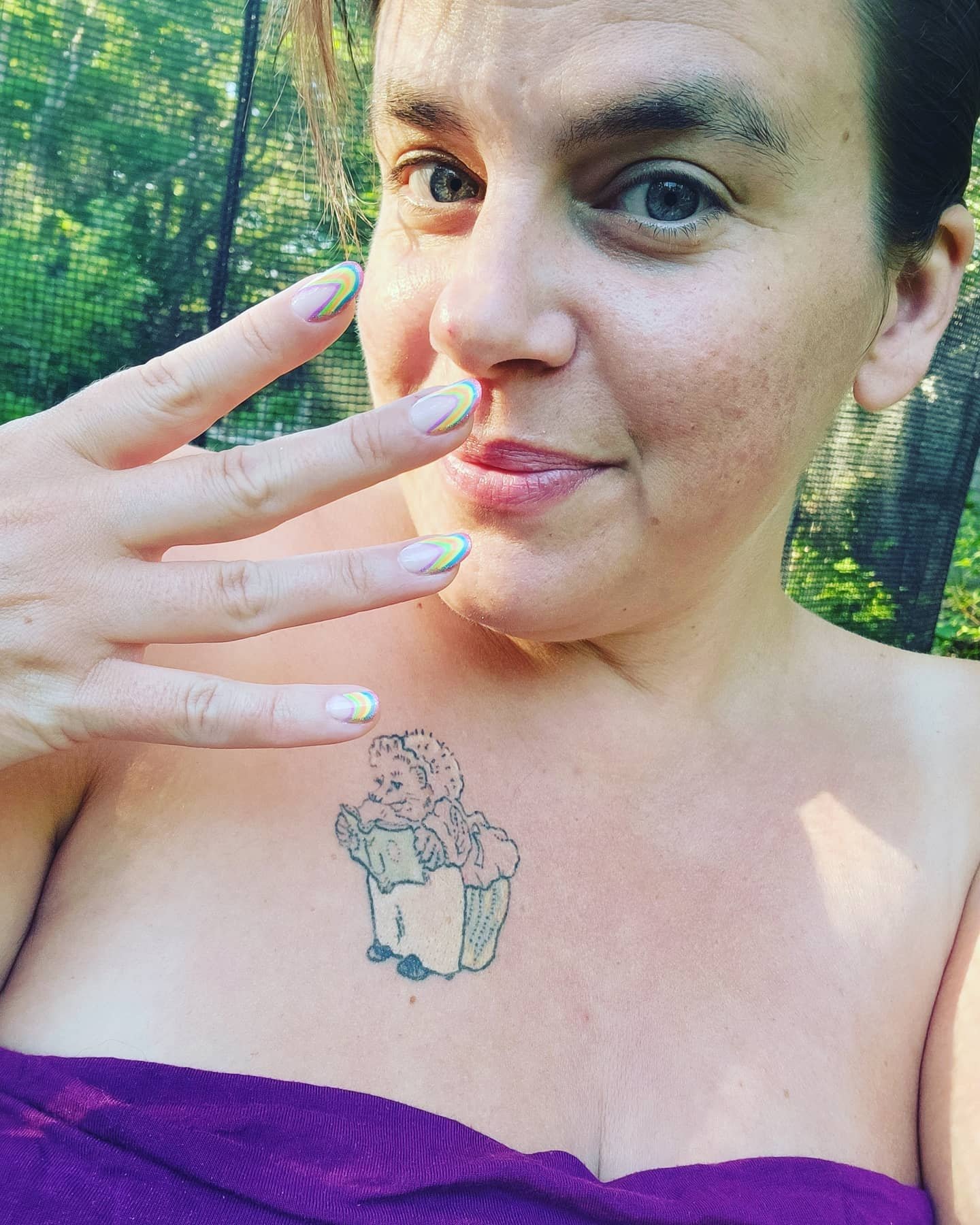 Linds82 from Ontario,Canada